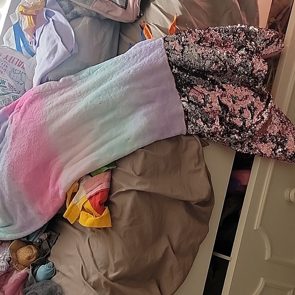Mermaid sequin blanket